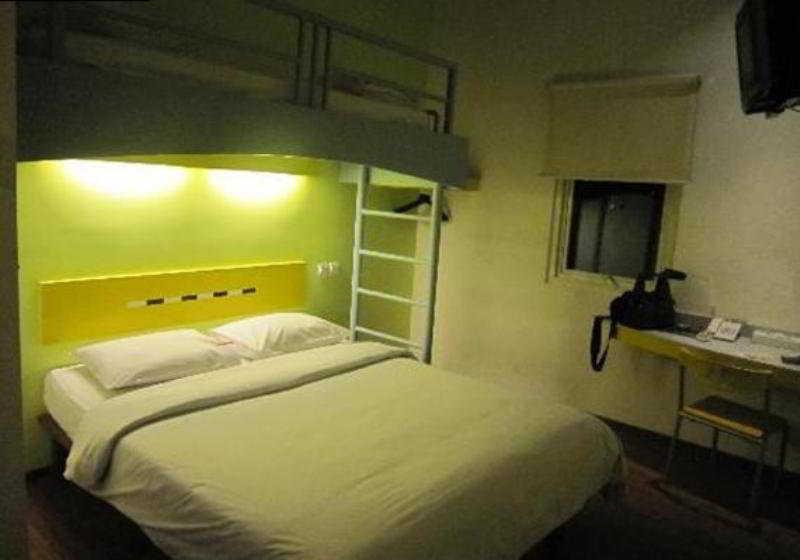 Ibis Budget Jakarta Menteng Exteriér fotografie
