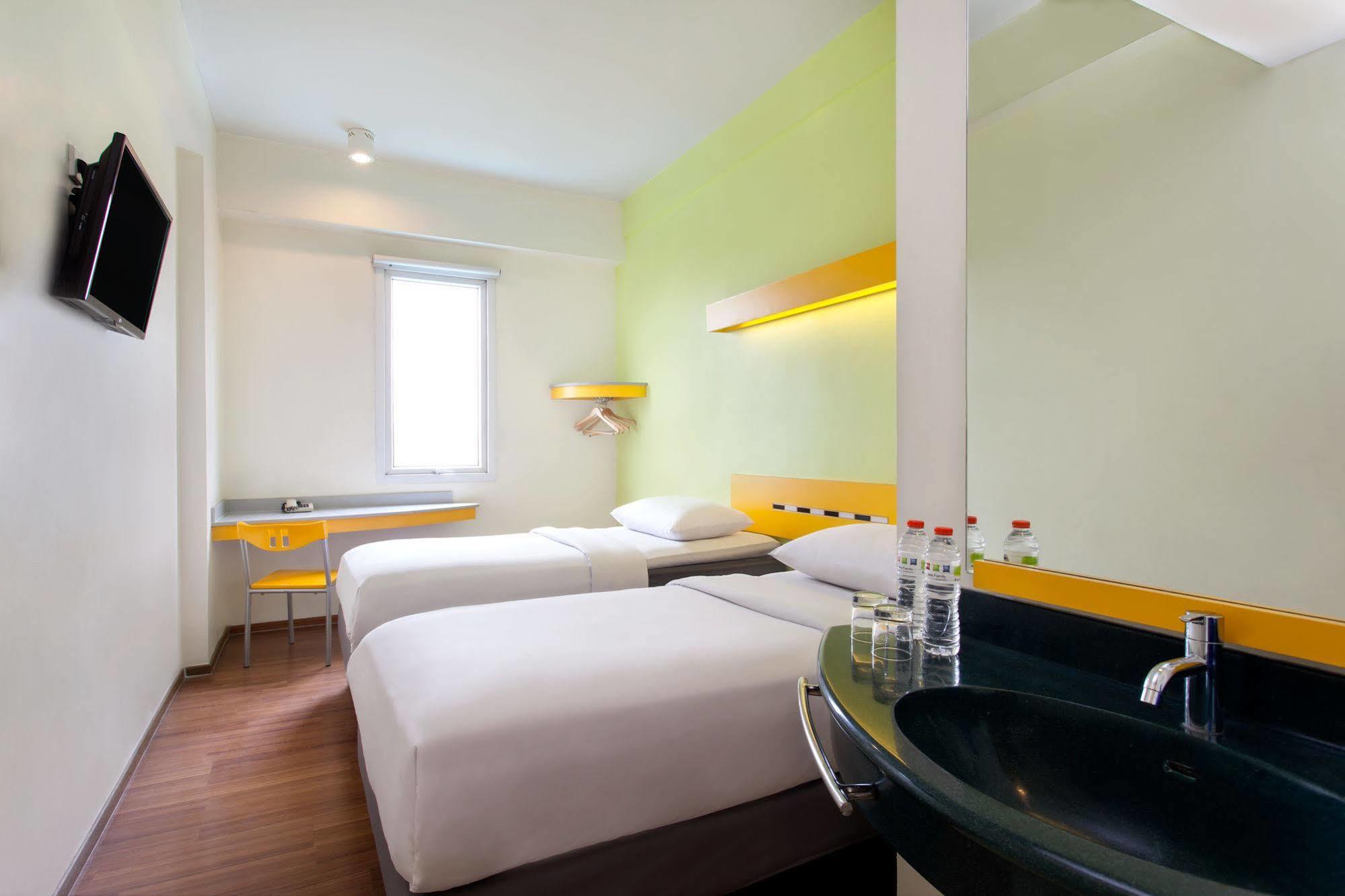 Ibis Budget Jakarta Menteng Exteriér fotografie